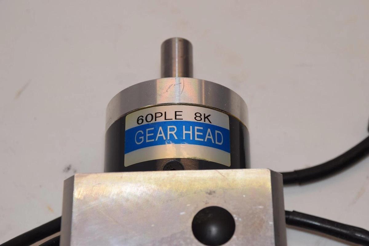 Used ESTUN EMJ-08APA22-TVP 3000rpm 0.75kW 4.0A Servo Motor