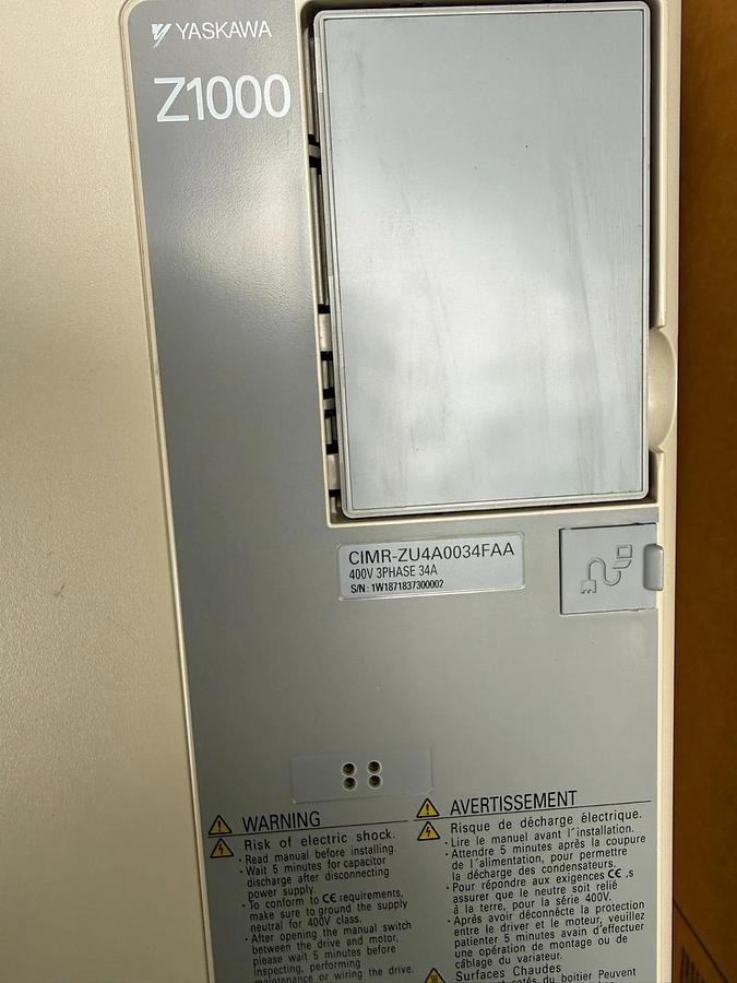 YASKAWA Z100 Drive CIMR-ZU4A0034FAA 3ph 480v w/ Z1C1B034PC *NEW take out*