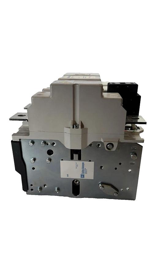Cutler-Hammer CE15TN3 AC Magnetic Contactor Ser.B1 600V, 420 Amp 24V coil, 420A