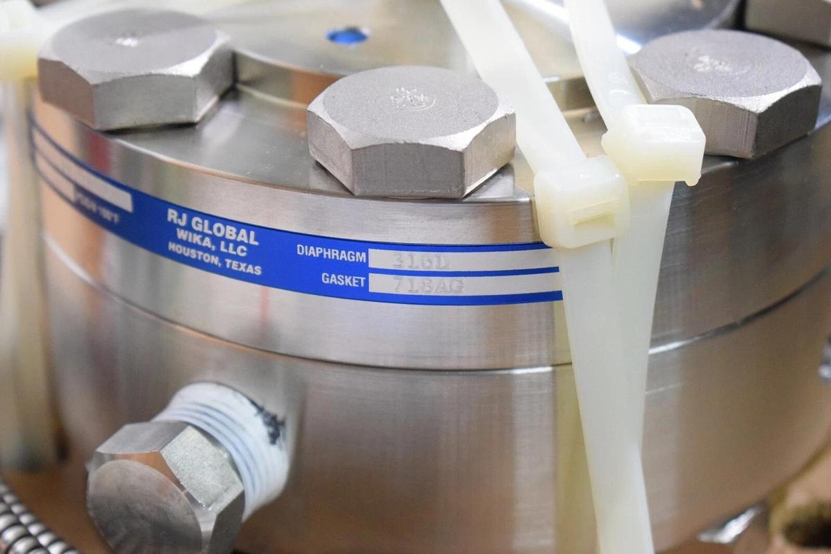 Honeywell STR800 DP Remote Seal ST800 YSTR82D-21CN5B0-(YYY)JBC(Y)S(Y)-B *NEW