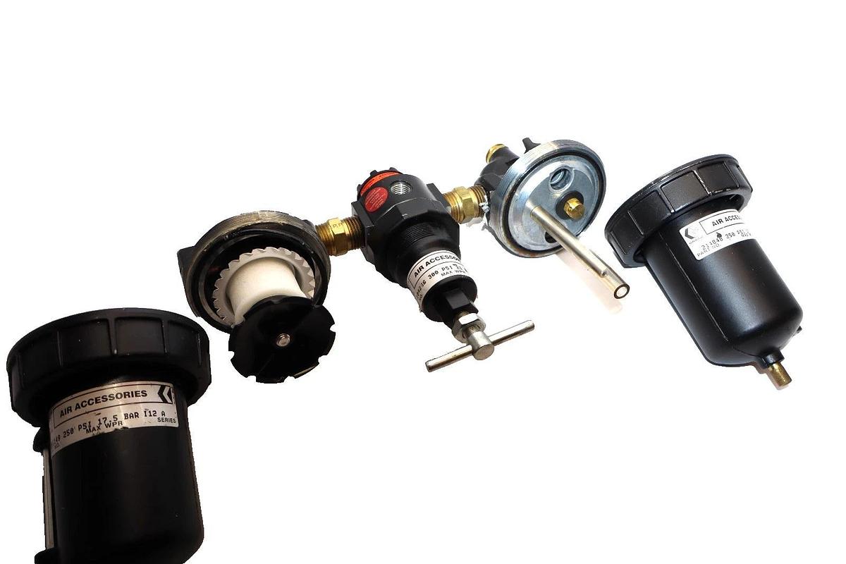 Graco 106149 , 104266 , 214848 Air Filter Dryer Regulator Oiler Combo Unit (New)