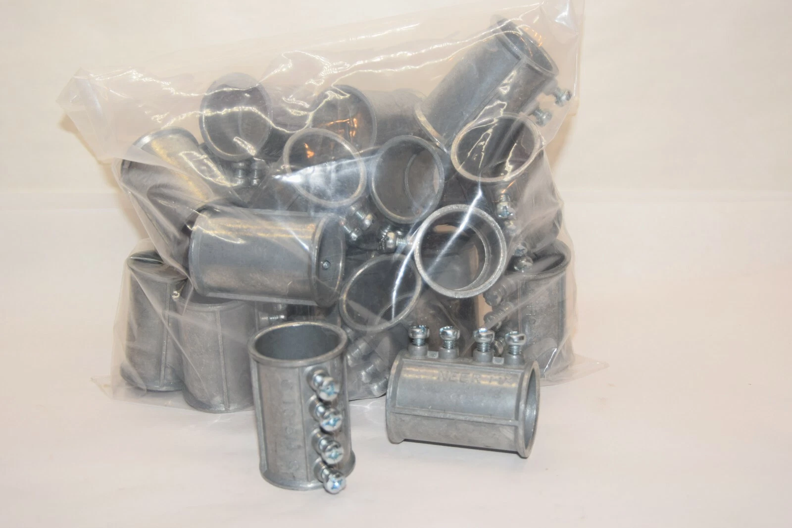 (NEW - LOT OF 21) NEER 1-1/4" TC-514 Screw Coupling Fitting