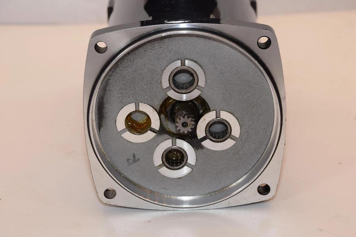 Used BODINE ELECTRIC COMPANY 42A7BEPM-F3 30V 1/3HP 20:1 Ratio 125rpm Gearmotor