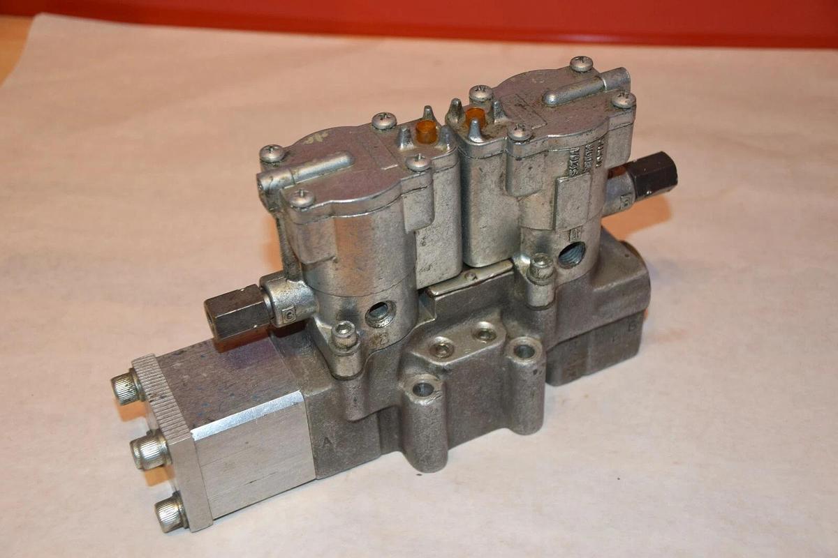 Used PARKER A543343AHN5300A 120/110V 60/50Hz 12W 140psi SOLENOID VALVE