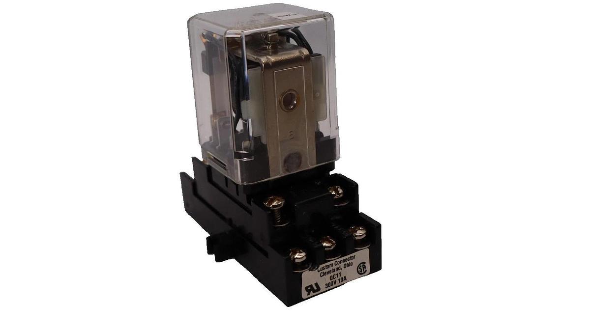 Used POTTER & BRUMFIELD KUP-14A15-120 , KUP14A15120 120V Relay W/ QC11 300V 10A Base