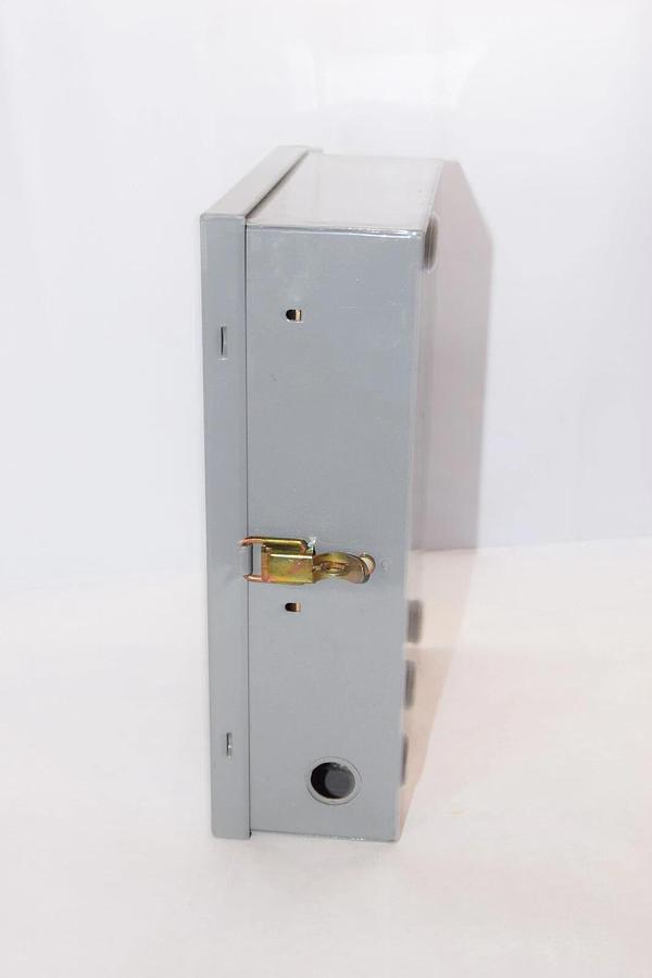 Used INTERMATIC T7802BC Electromechanical 7-Day Dial Timer W/Spring 480Vac 4Pole