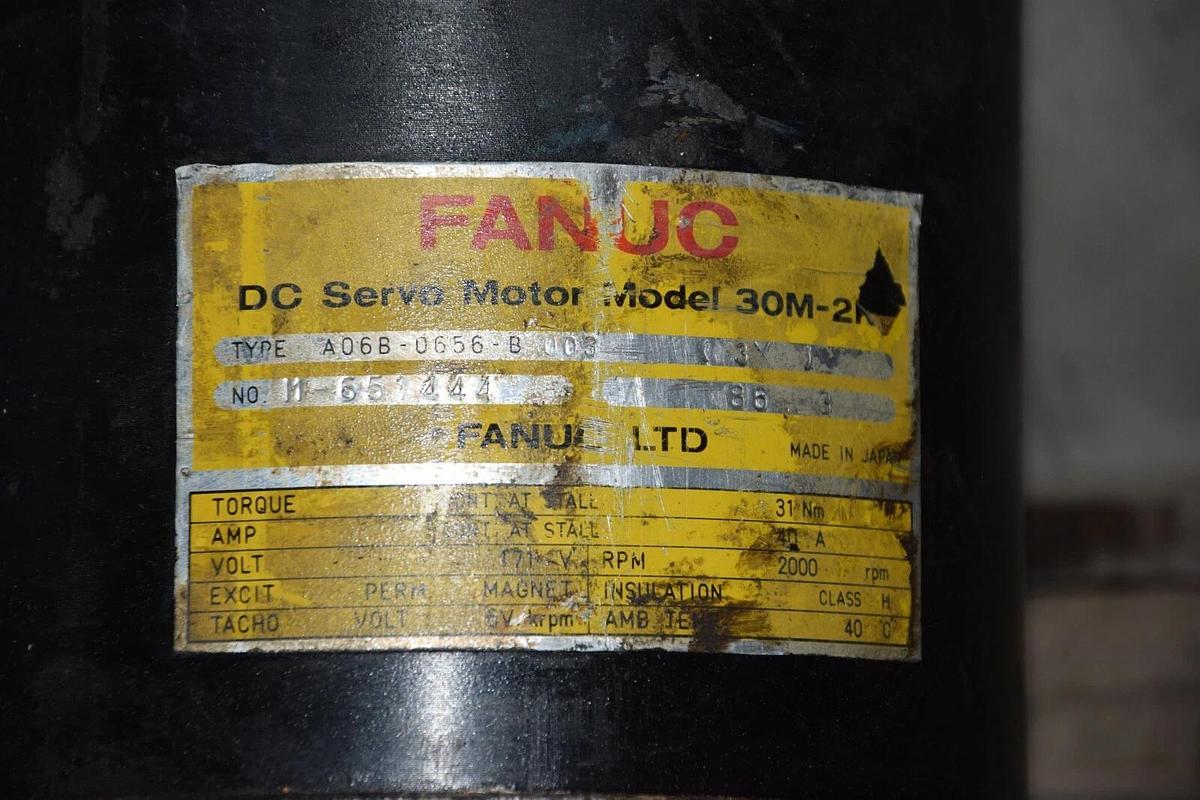 Used FANUC DC Servo Motor 30M-2K  A06B-0656-B003  A06B0656B003 171V 40A 2000RPM