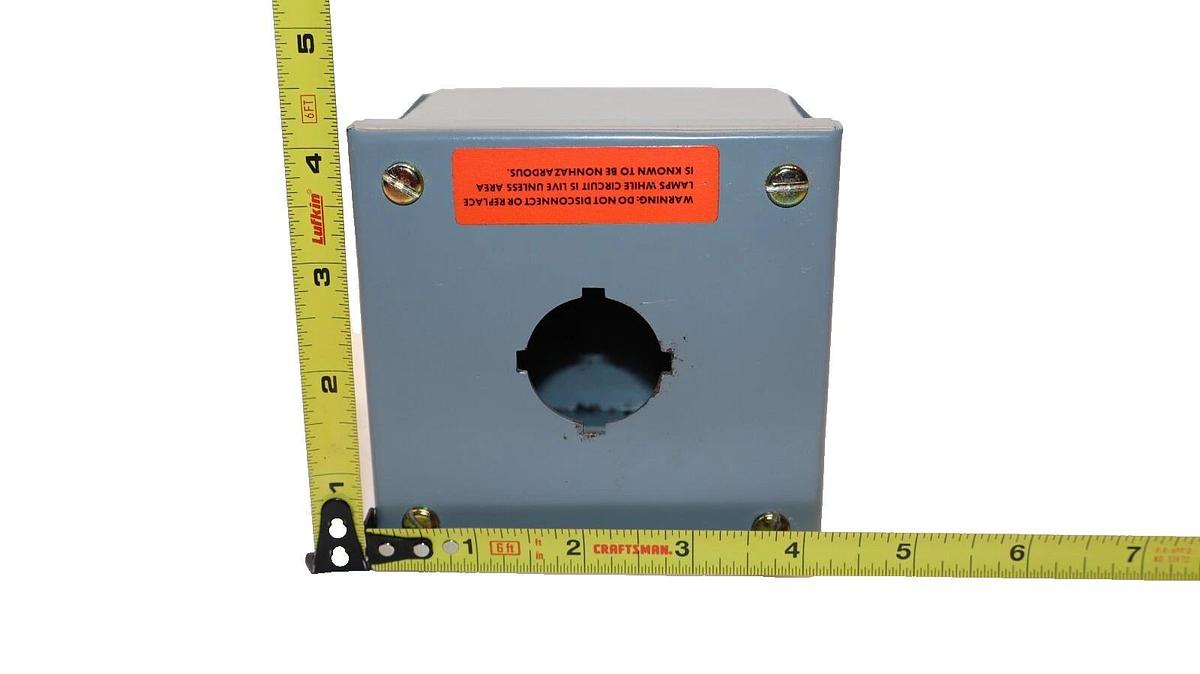 SQUARE D KYAF-1 , KYAF1 Series F Control Station Enclosure USA (NOS)