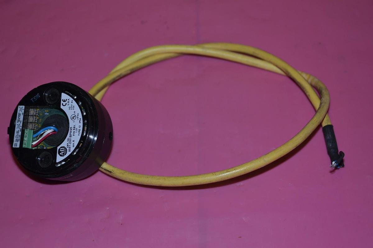 Used Allen Bradley AB 855T-DM1BPM25 855TDM1BPM25 Ser A Type 12