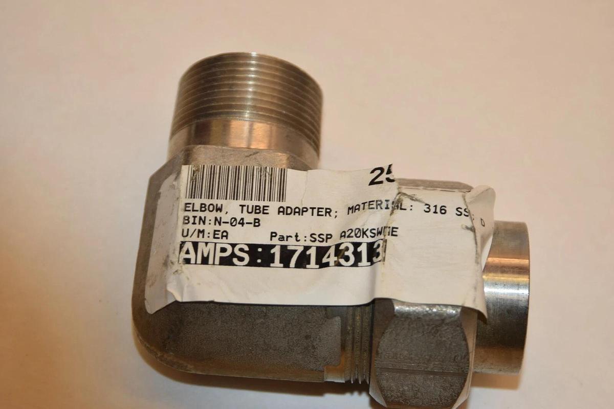 (NEW) ASP AMP 1714313 SSP A220kWME 1-1/4" NPT 316 S/S Elbow Tube Adapter