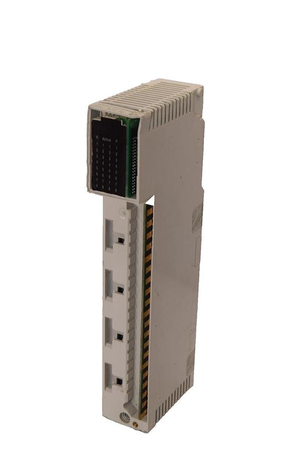 Used Schneider TSX Quantum 140 DDM 690 00 In/out High Power Module *No Front Cover*