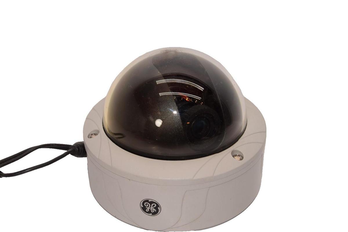 Used GE Security Camera GEC-DRHDN-VA9 1/3" Color 9-22mm 500TVL Rugged Dome