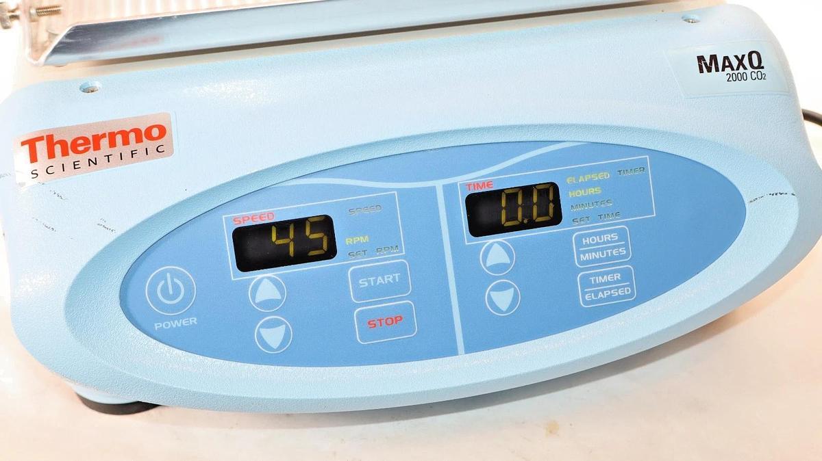 Used THERMO SCIENTIFIC MAXQ 2000 CO2 RESISTANT DIGITAL SHAKER SHKE2000CO2
