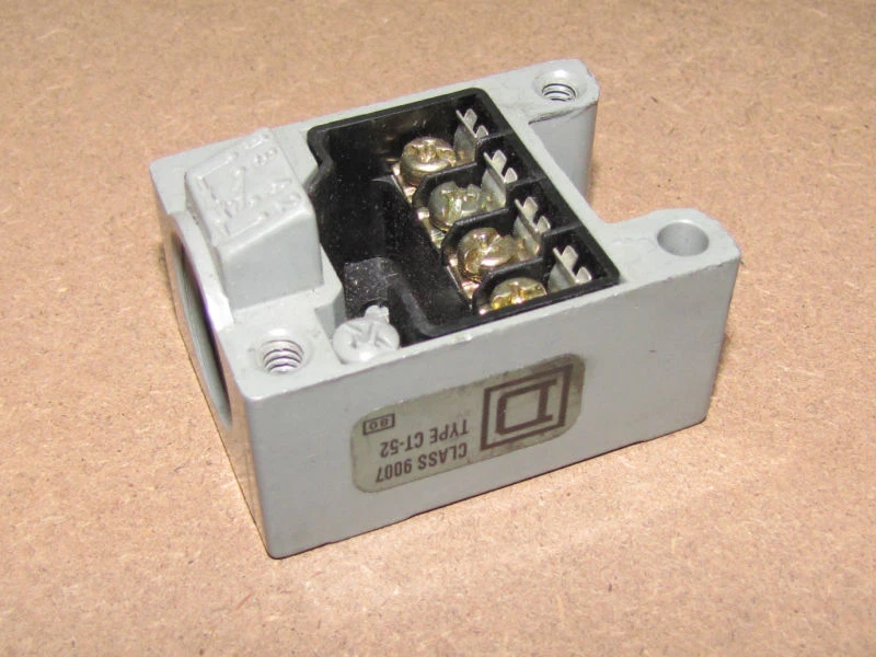 Used Square D Limit Body Block 9007 CT52 9007-CT52 9007CT52