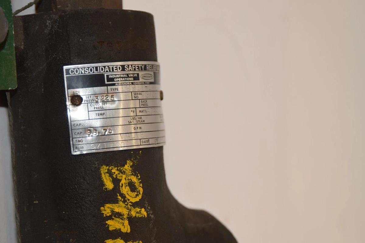 (NEW) CONSOLIDATED 1991-1 3225 3/4" NPT Steel Safety Relief Valve