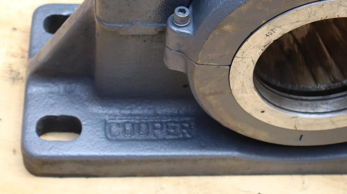 Cooper Pillow Block Bearing Housing MSP407GR MSP 407 GR MC407GR 4-7/16" NOS