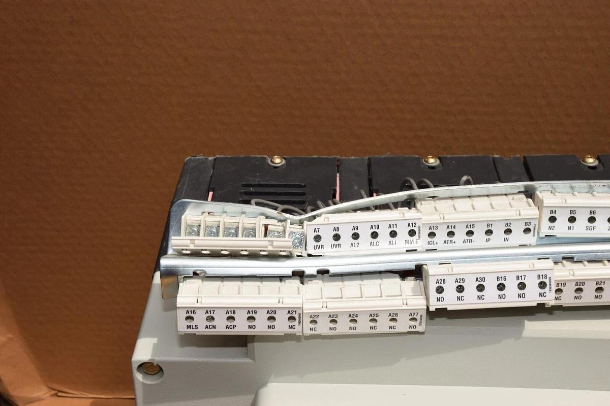 Used EATON Magnum SB SBSC5N Low Volt AC Circ Breaker SBSC5N3HEA 5000 Amp 5000A AS IS