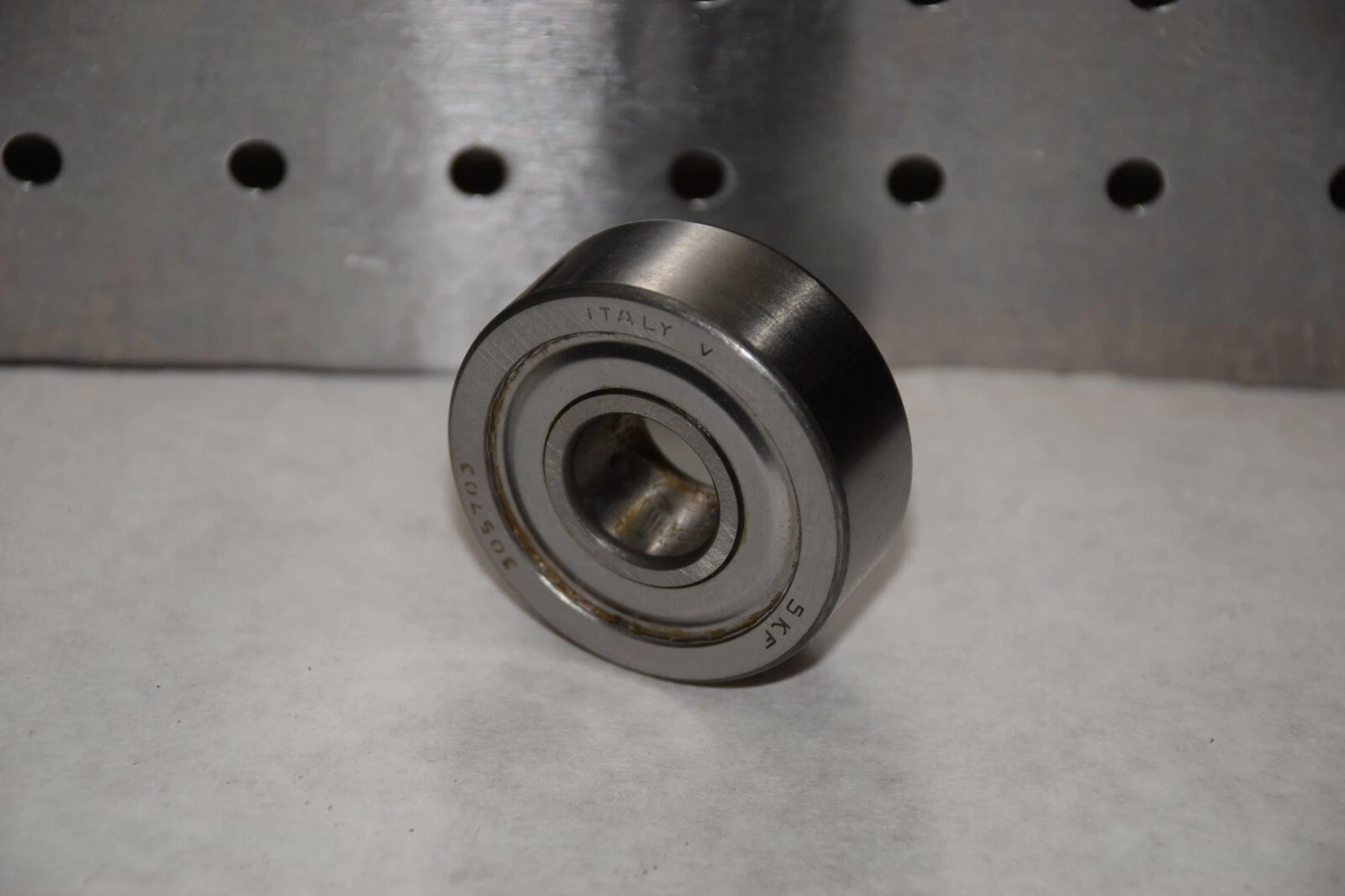 SKF 305703 SUPPORT BALL BEARING NEW