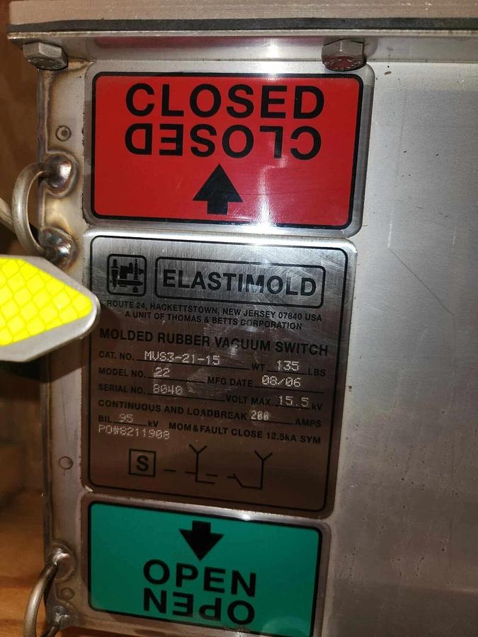 Elastimold Molded Vacuum Switch 15kv MVS3-21-15 MVS3-21-15-22  200Amp 200A (NEW)