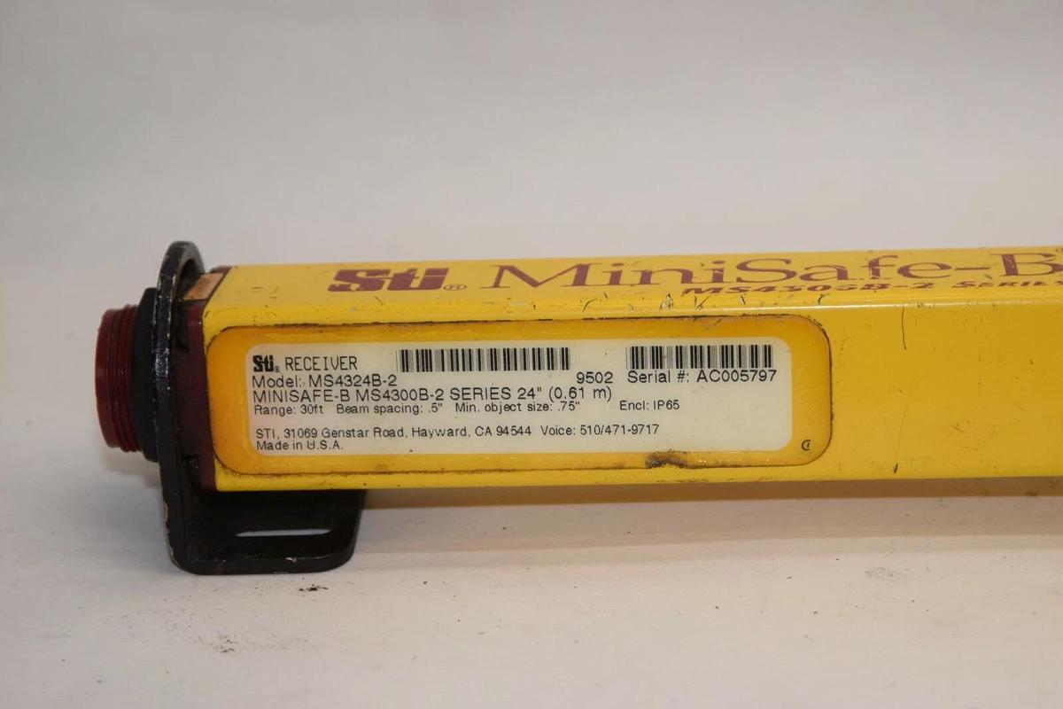 Used STI MS4324B-2 Range 30' MiniSafe 24" Receiver Light Curtain