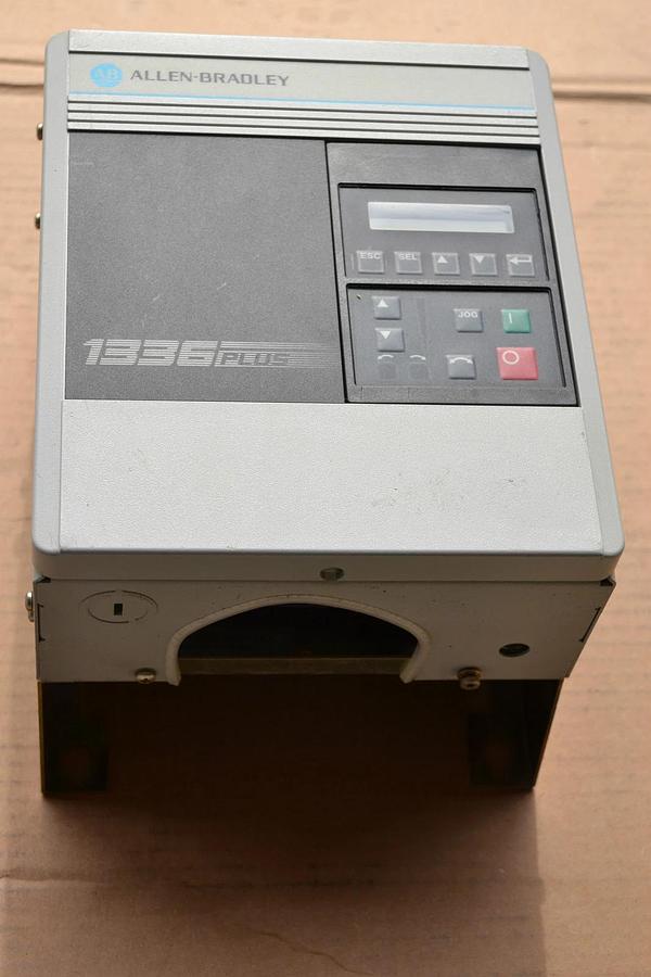 Used ALLEN BRADLEY DRIVE 6 kva 1336 Plus 1336S-BRF30-AN-EN-HA2-L5 1336SBRF30ANENHA2