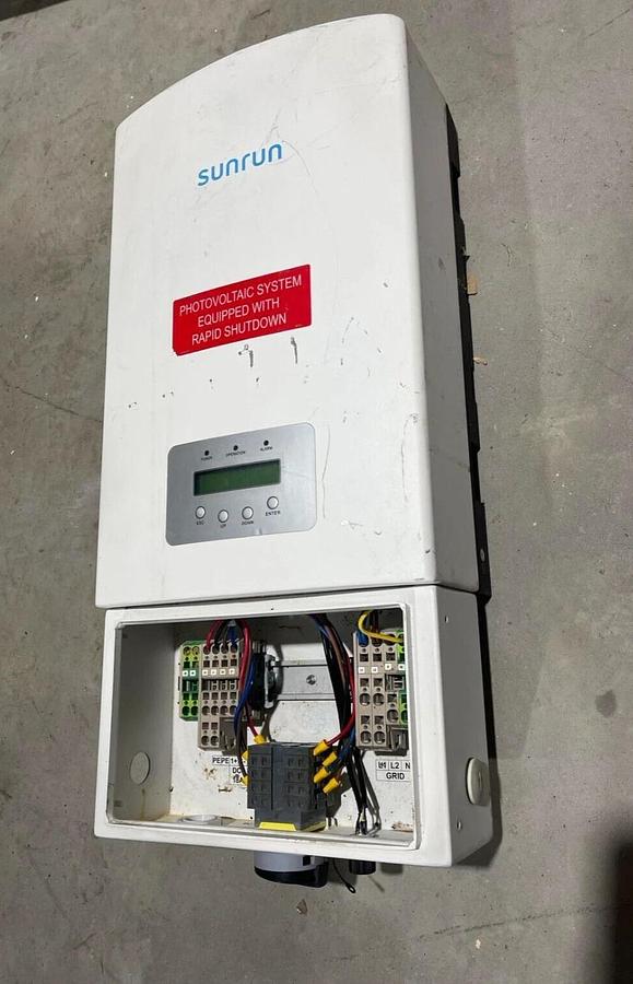 Used Solis Sunrun Grid-Tie Non-Isolated Inverter Solis-4K-2G-US-SUN 0/240v 4000w