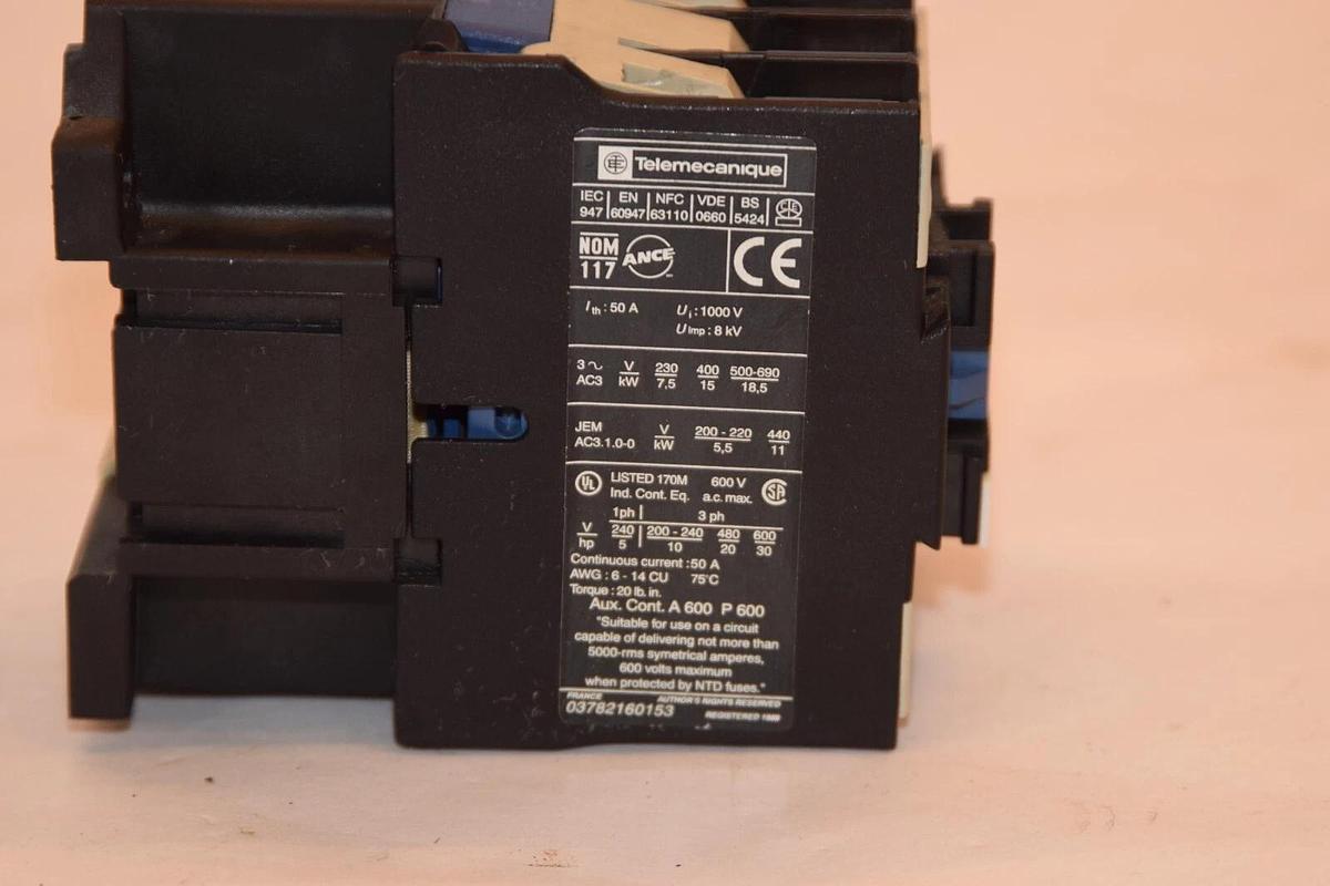 (NEW) TELEMECANIQUE LC1 D3201 LC1D3201 Contactor With 110V Coil