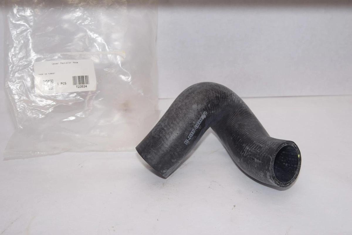 (NEW) T23534 , D3-JD0067-0030008875 Upper Radiator Hose Fits John Deere