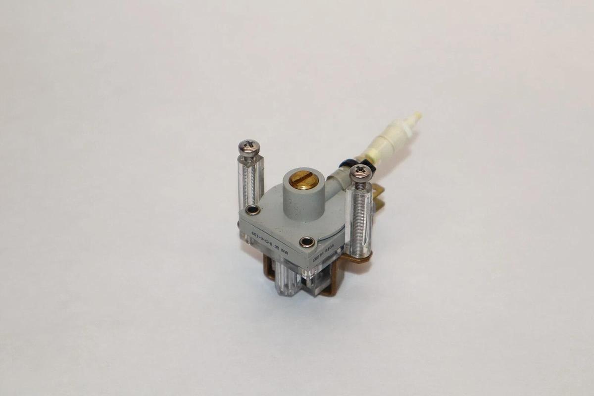 Used 601-V-G-0.35 Bar , 601-V-G-0.35Bar Pressure Sensor