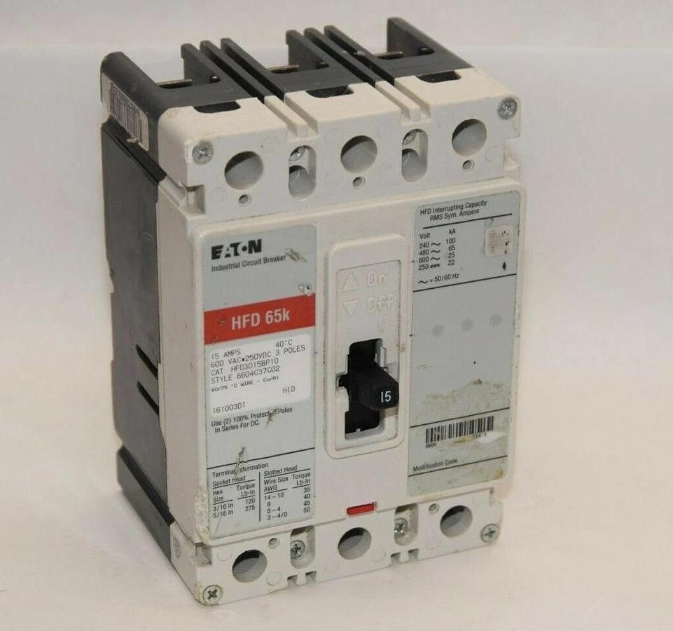 (NEW) EATON CUTLER HAMMER HFD3015BP10 15A 15 Amp A 3P 600Vac Breaker *Chip*