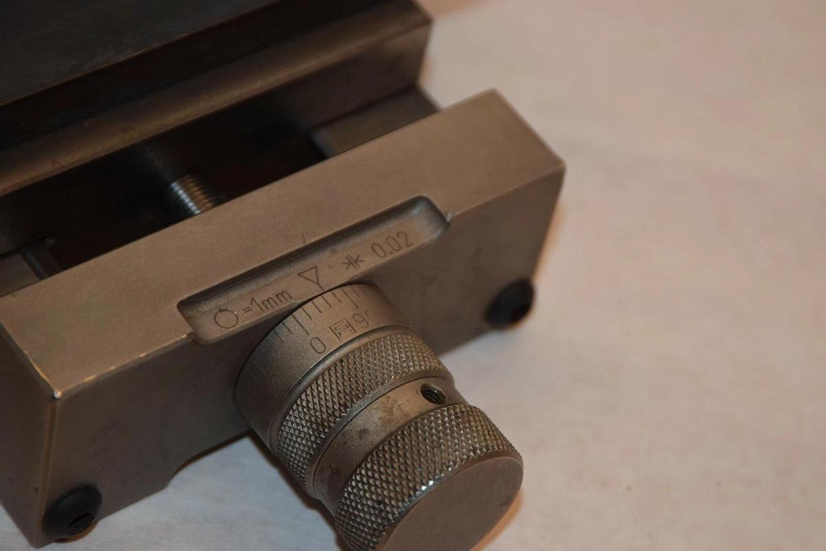 Used Newport Klinger MicroControle ?? Precision Linear Stage 35mm Travel   4" x 4"