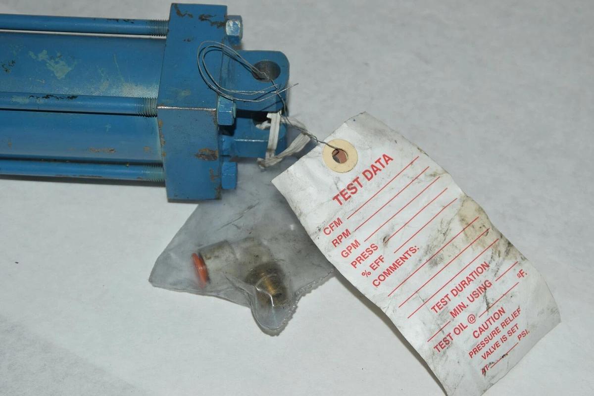 Refurbished LYNAIR INC. AD-2B02-6 AD2B026 2" Bore 6" Stroke Pneumatic Cylinder