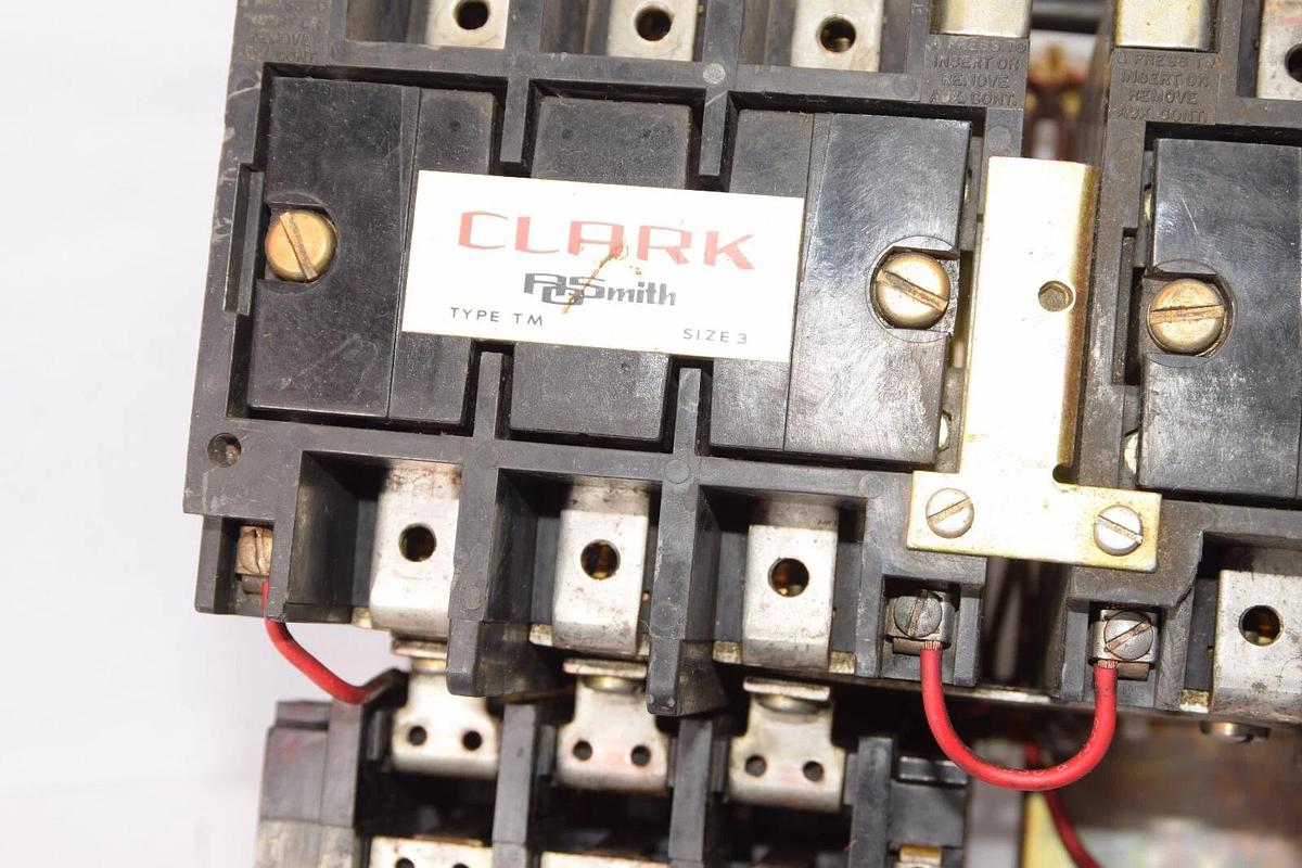 Used CLARK AOSmith T30U033 TM Size 3 3Ph Reversing Starter 120V Coil