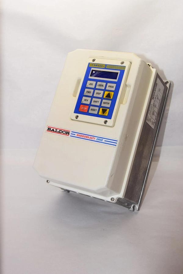 Used BALDOR ZD18H401-W 3PH 460Vac 50/60Hz AC Drive