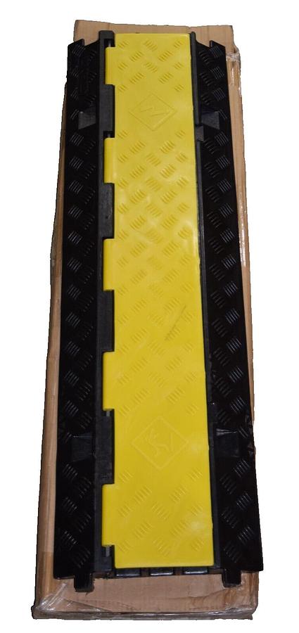 (NEW) CXRCY 38.5" x 12" LESSHATL00714YJ Cable Protector  Ramp