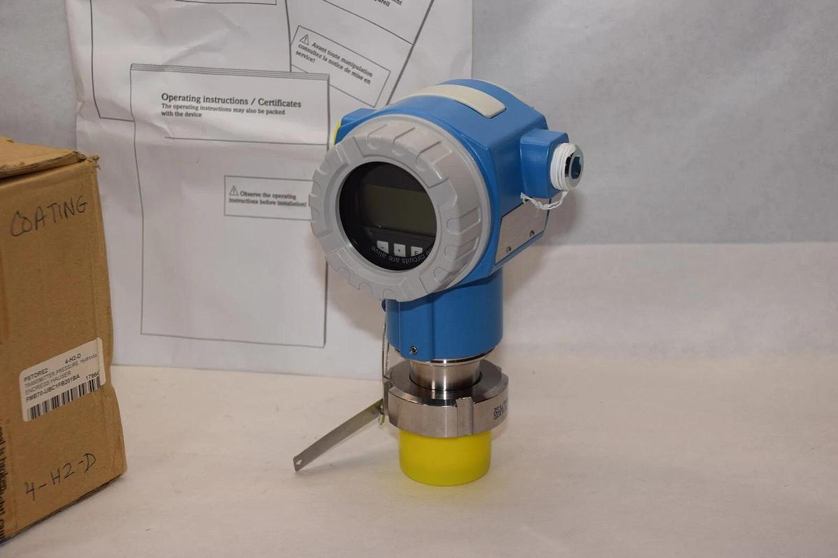 (NEW) ENDRESS + HAUSER FMB70-UBC1FB201LBA# 79.5psi Deltapilot S Pressure Sensor