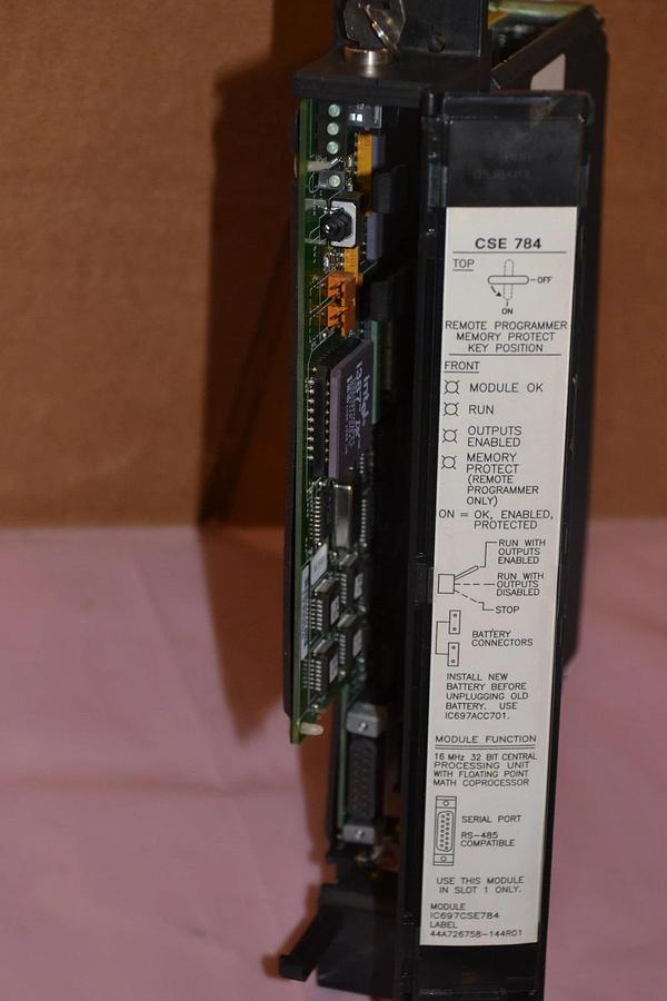 GE FANUC IC697CSE784 JB IC697CSE784-JB STATE LOGIC CPU W/512K 44A731463-001R01