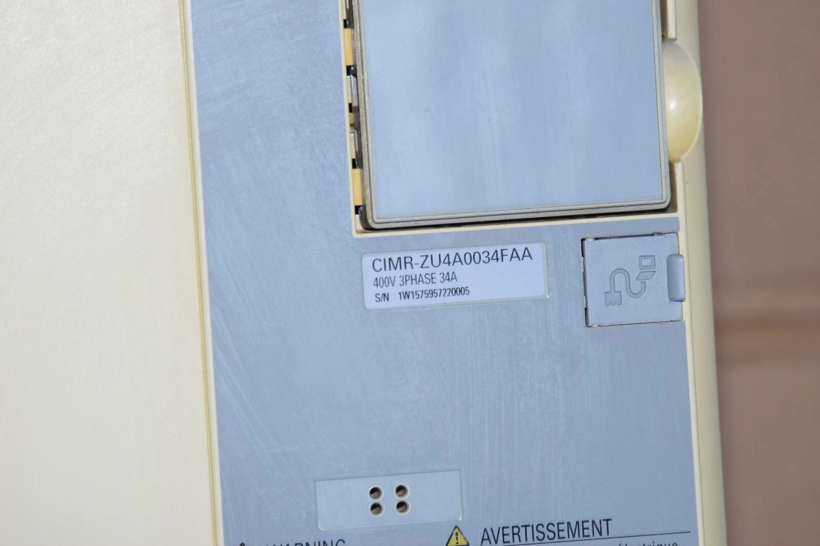 Used Yaskawa AC Drive Z1B1B034PMB Z1000 Bypass Inverter 3ph 480v 34a CIMR-ZU4A0034FAA