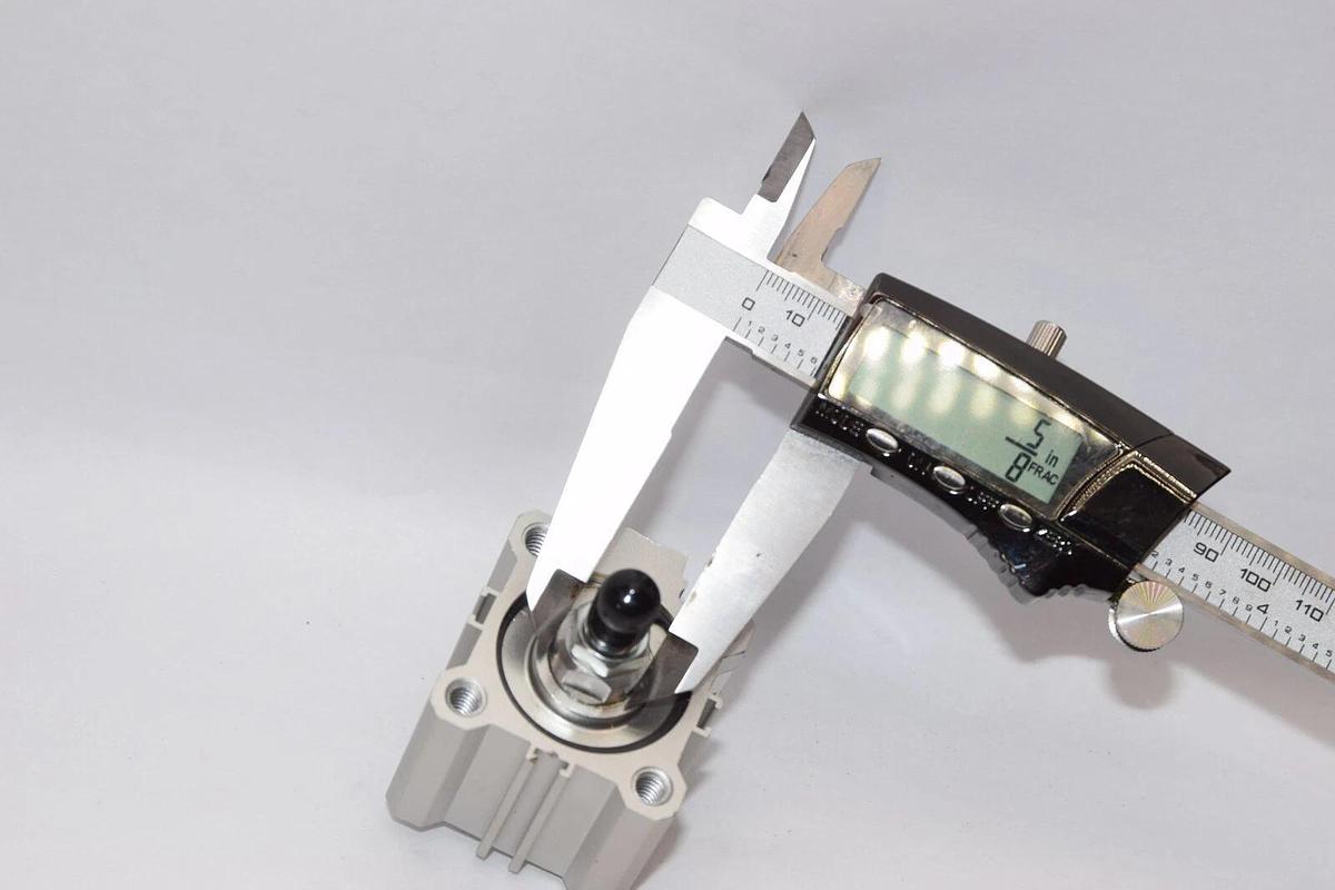 (NEW) SMC NCDQ2A32-5DM 145psi Compact Air Cylinder