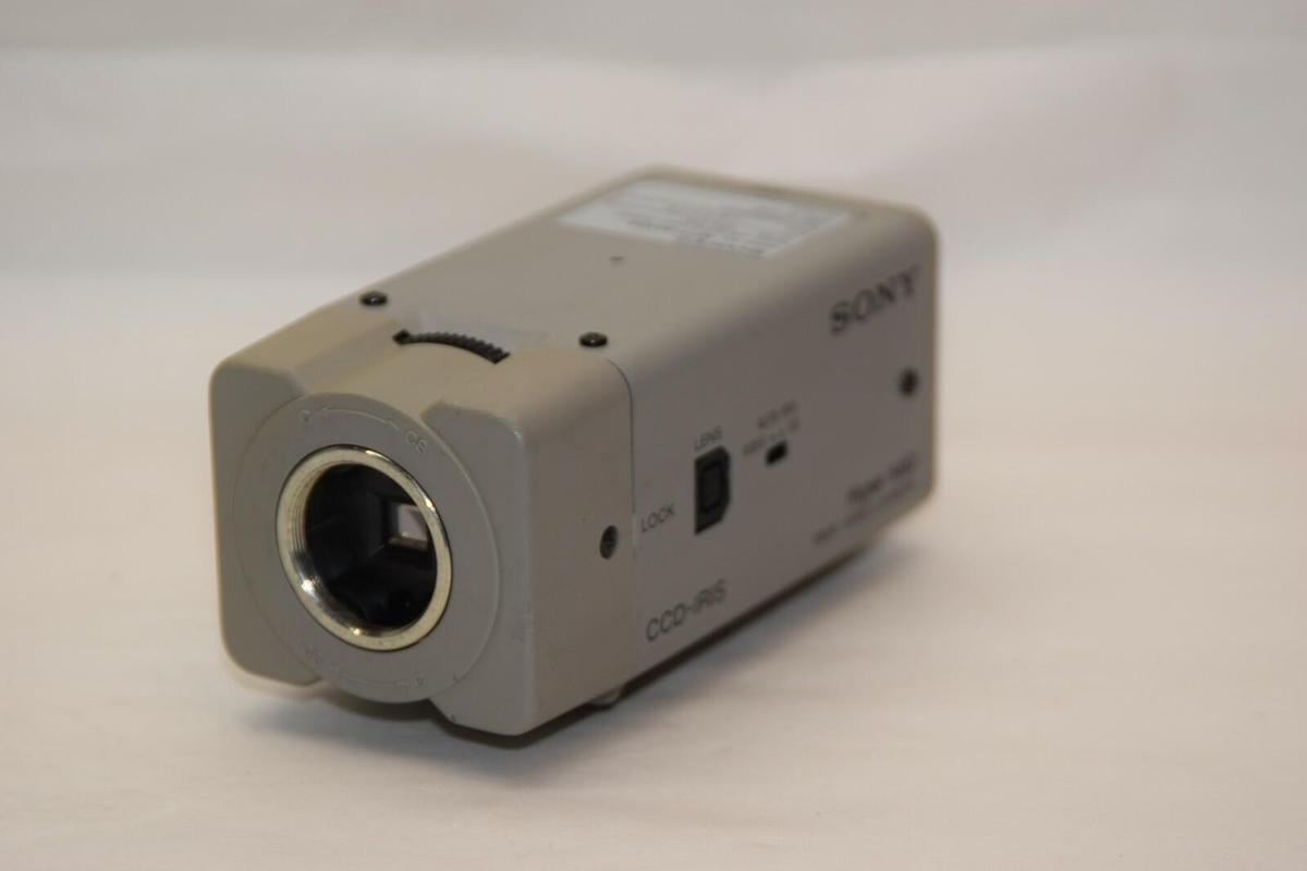 Used SONY SPT-M124 24V 60Hz 2.5W Hyper HAD Black and White Video Security Camera