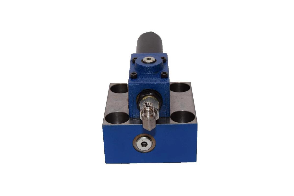 Rexroth Valve LFA 32 DR2-71/210/12 R900945166 R900455316 DR 6 DP2-54/210YM  New