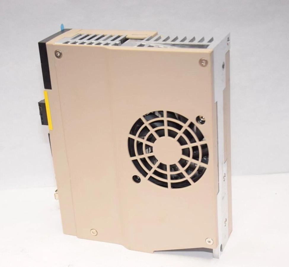 Used HCFA SV-X3EB040A-A2 , SVX3B040AA2 200-240v , 400w Servo Drive