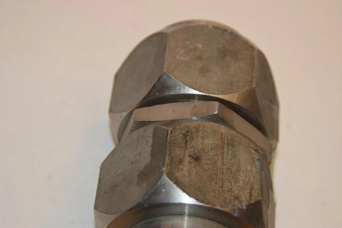 New) PH 319-05577 2" Tube to tube UNION TUBE ADAPTER STAINLESS STEEL Swagelok ?