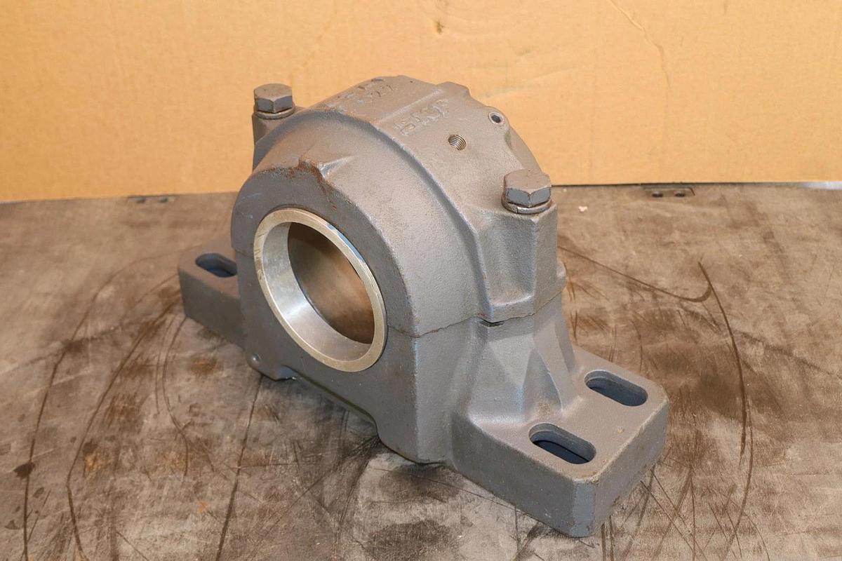 SKF Pillow Block HOUSING 4-Bolt SAF-522 SAF 522-A SAF 522 SAF522 FSAF 522-A *NOS