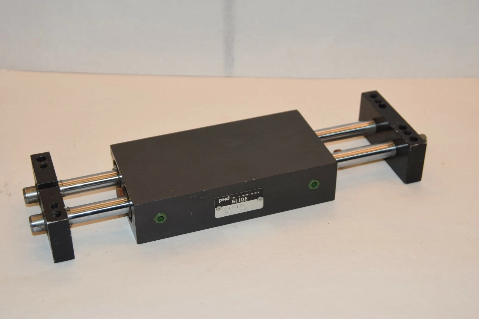 Used PHD Slide MS041x4-M-C MS041x4MC Pneumatic Slide