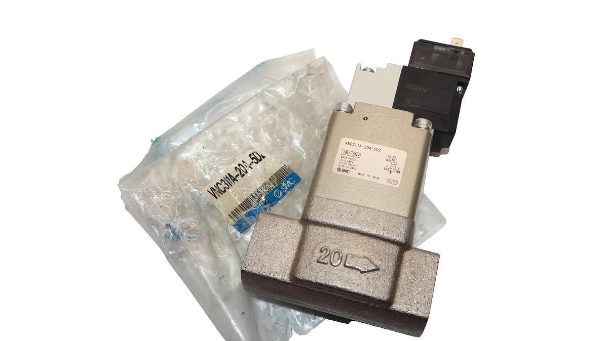 SMC VNC311A-20A-5DZ , V0307-5DZ1 3/4" Npt Coolant Valve (New)