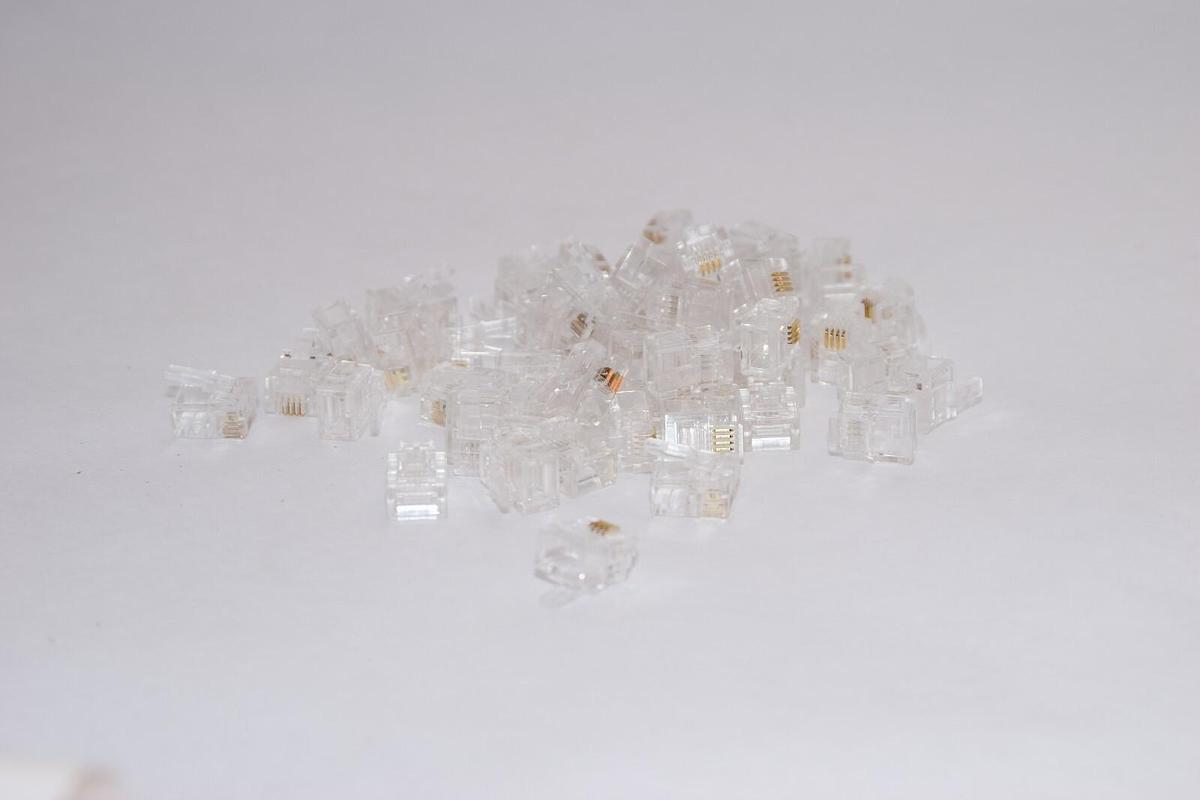 (NEW - Lot of 57) MULTICOMP 70016P4C 6-POS RJ11 Plug