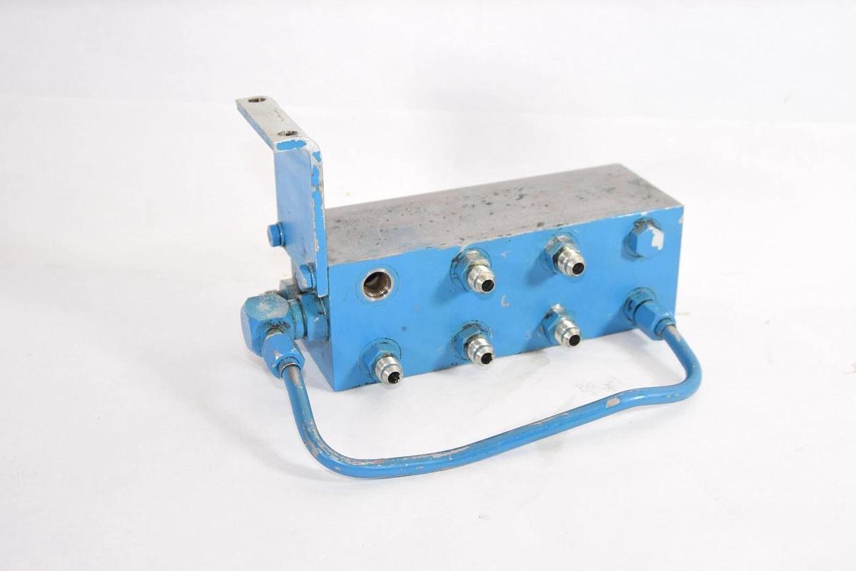 Used BOSCH D01P-4-2-10S-6S-I D01P4210S6SI Valve Block