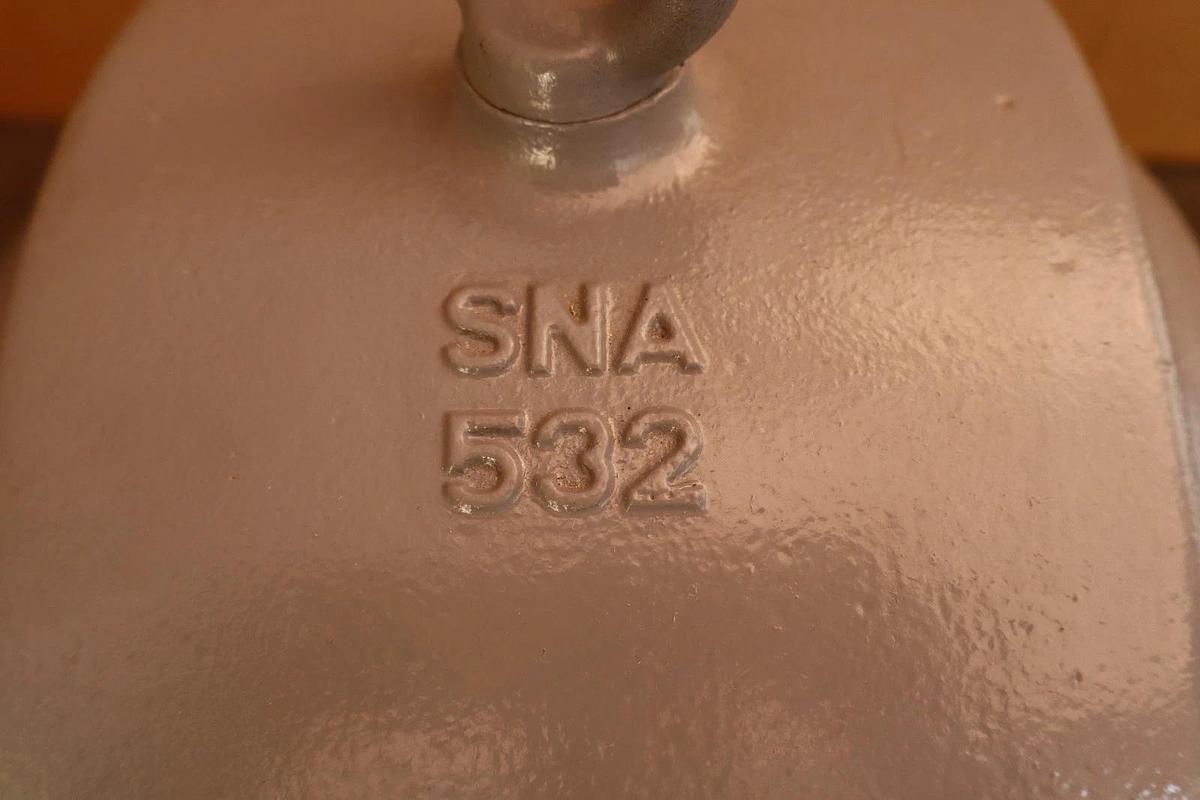 SKF Pillow Block HOUSING 2-Bolt SNA532 SNA-532 06286 0314-3710 Cast Iron (NOS)