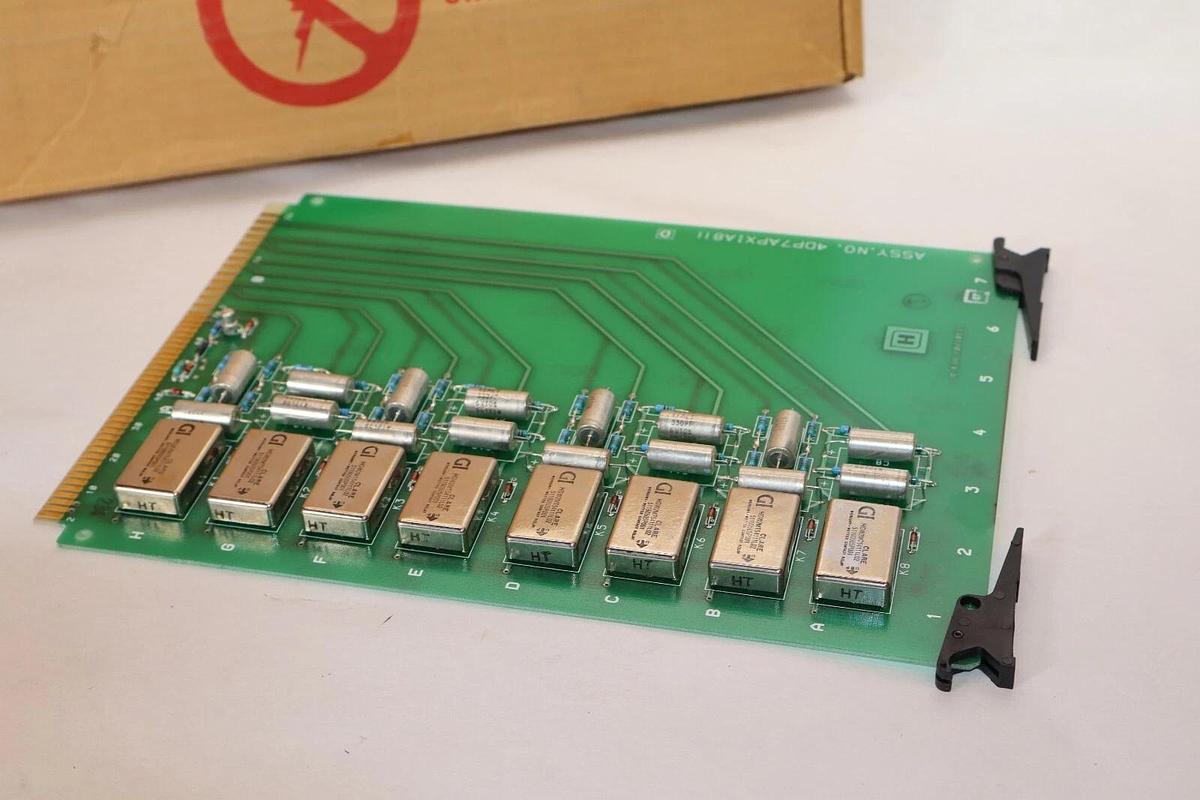 (NEW) HONEYWELL 4DP7APXIA811 Rev HW-D Circuit Board / Card